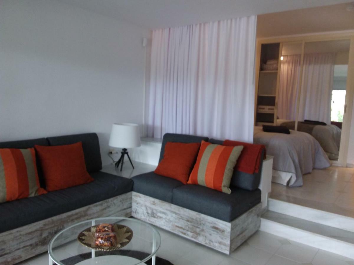 דירות Sitio de Calahonda Casa Robert Y Nergiz מראה חיצוני תמונה